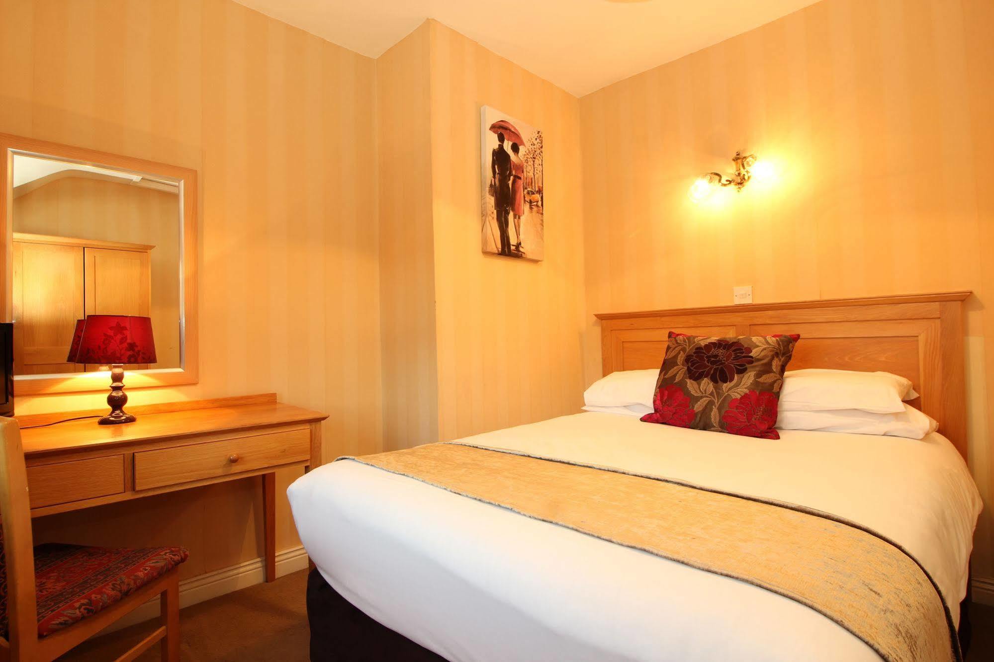 דבלין Latchfords Self Catering Apartments מראה חיצוני תמונה