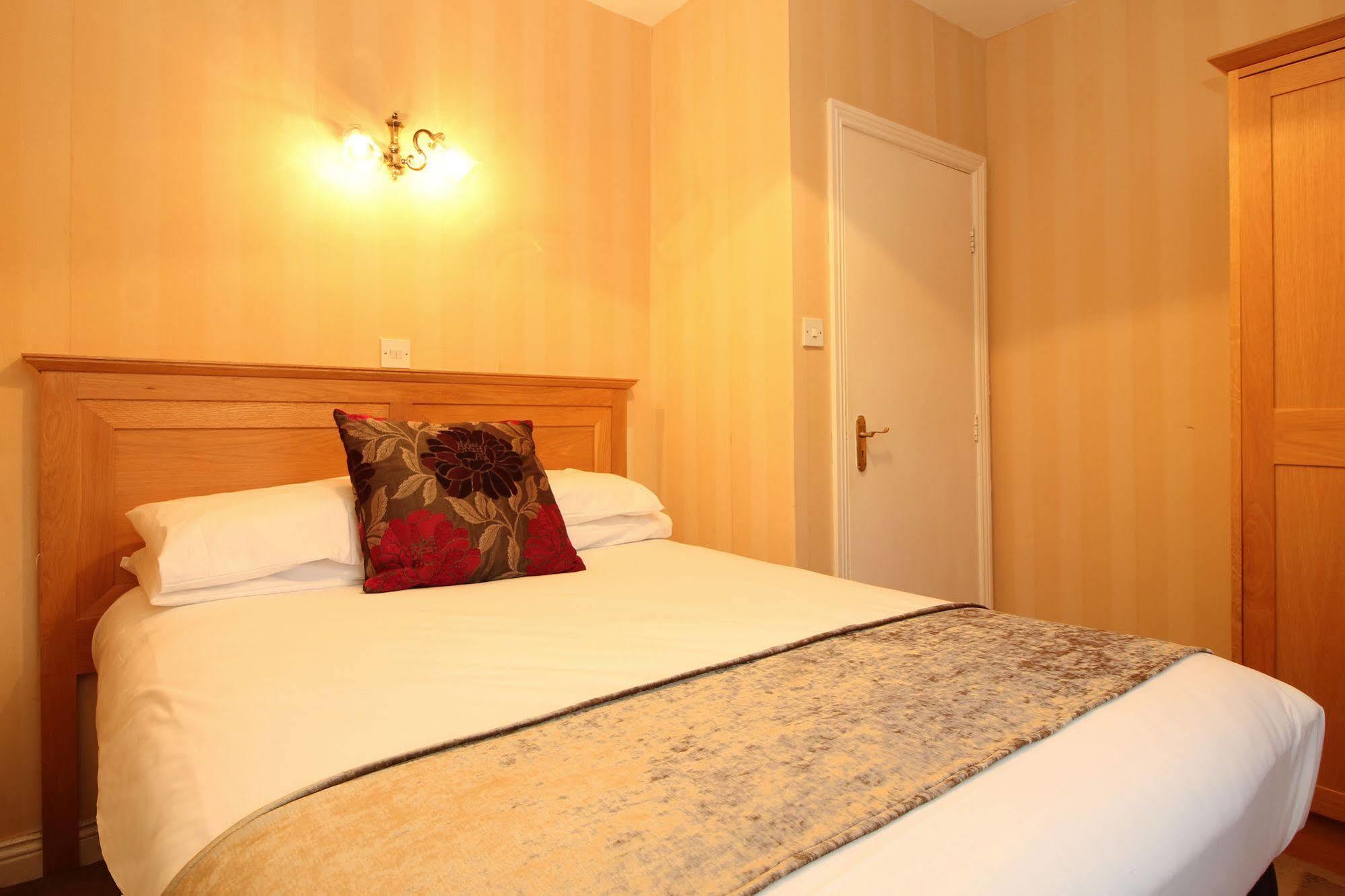 דבלין Latchfords Self Catering Apartments מראה חיצוני תמונה