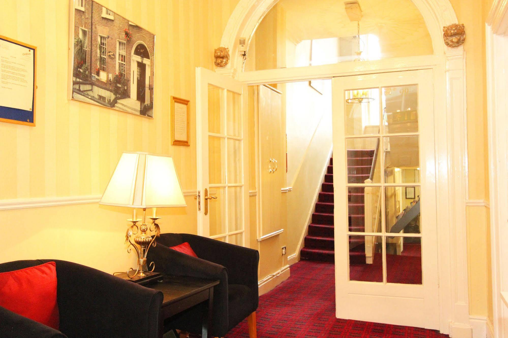 דבלין Latchfords Self Catering Apartments מראה חיצוני תמונה